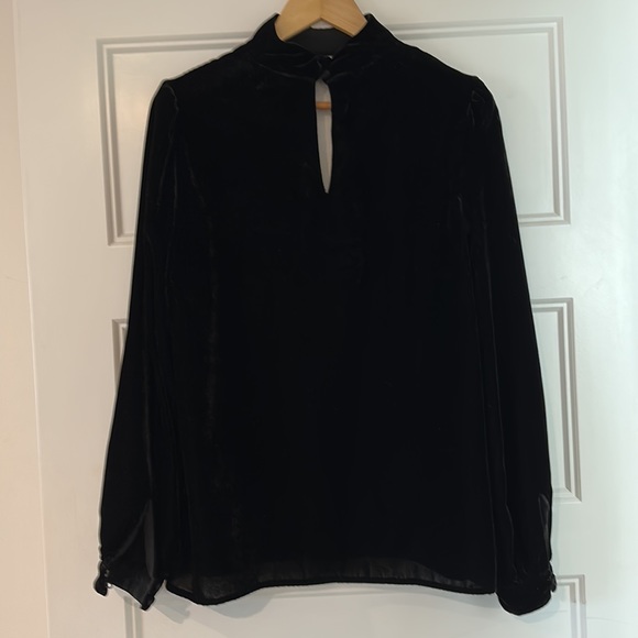 Paige Tamar Velvet Top - Medium - Picture 5 of 6